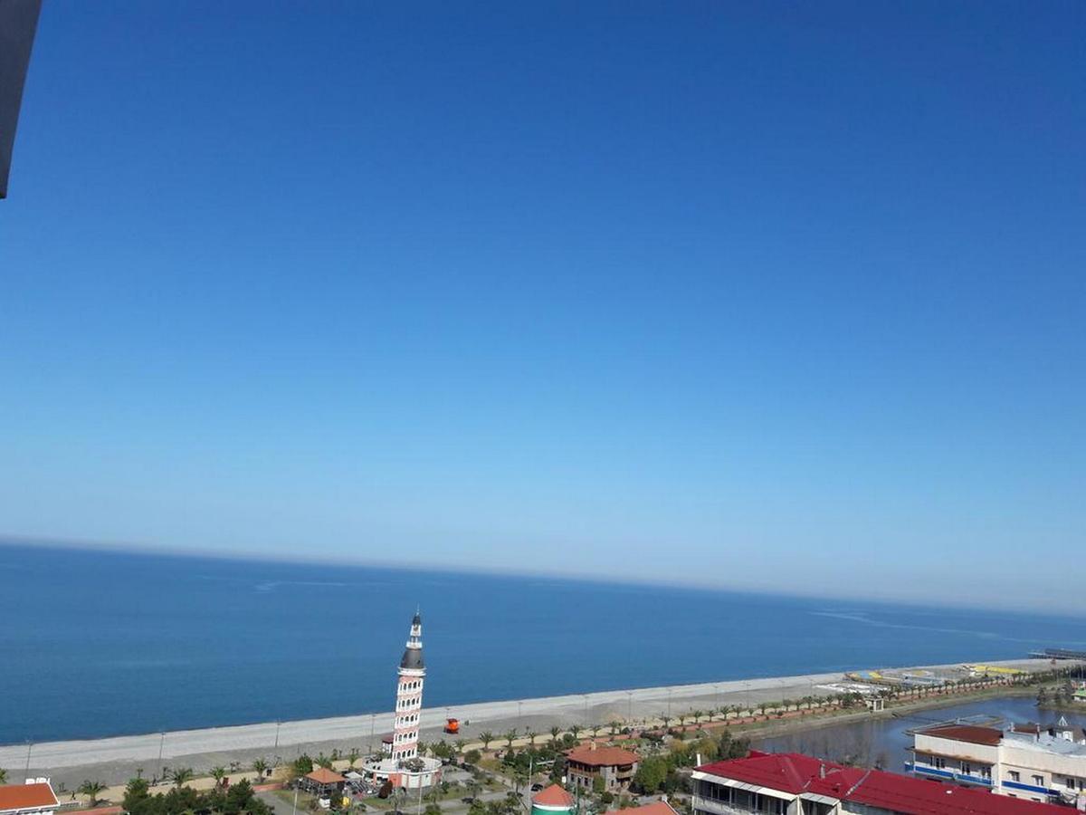 Aparthotel Selfie Batumi Exterior photo