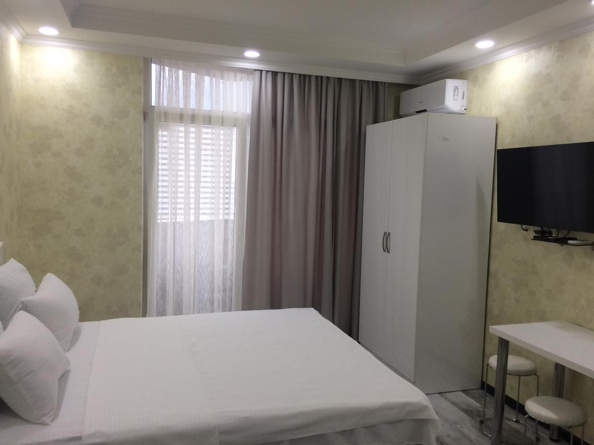 Aparthotel Selfie Batumi Exterior photo